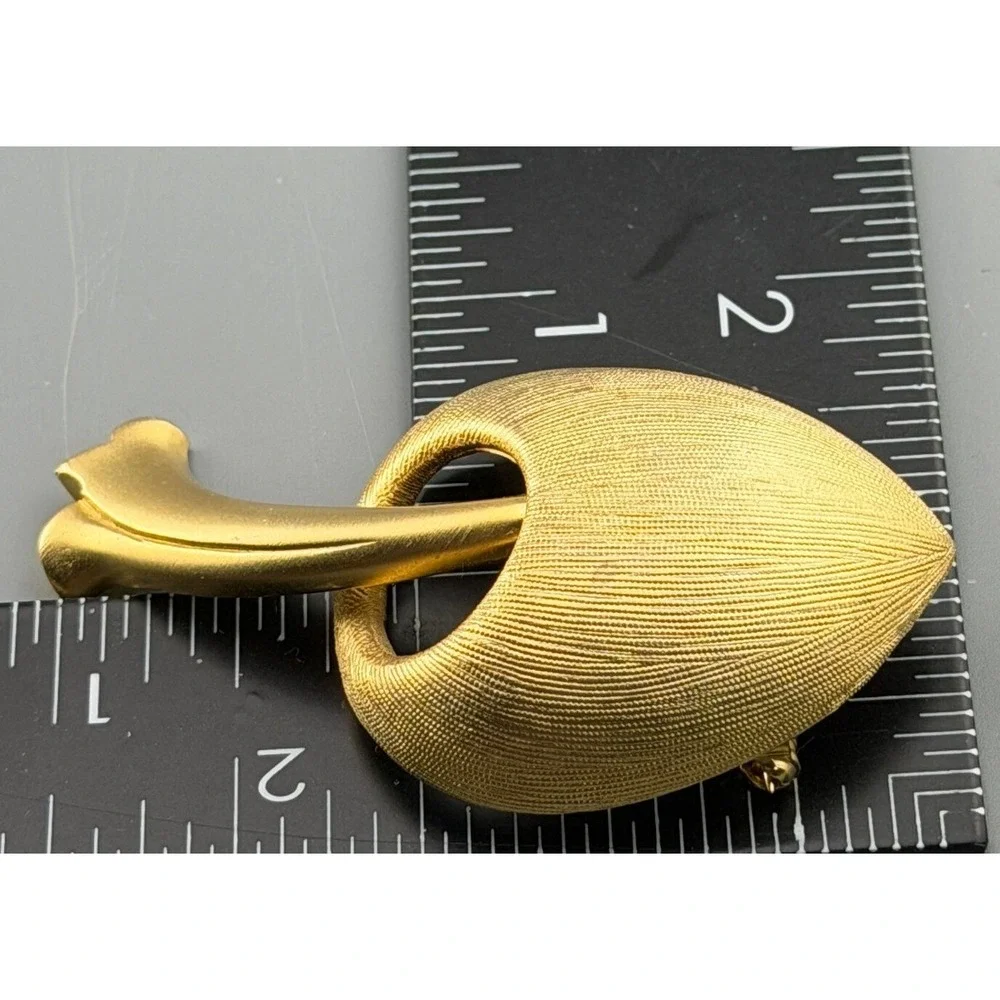 Vintage Les Bernard Mushroom Brooch Gold Tone Metal Mushroom Designer 2.5 Inch